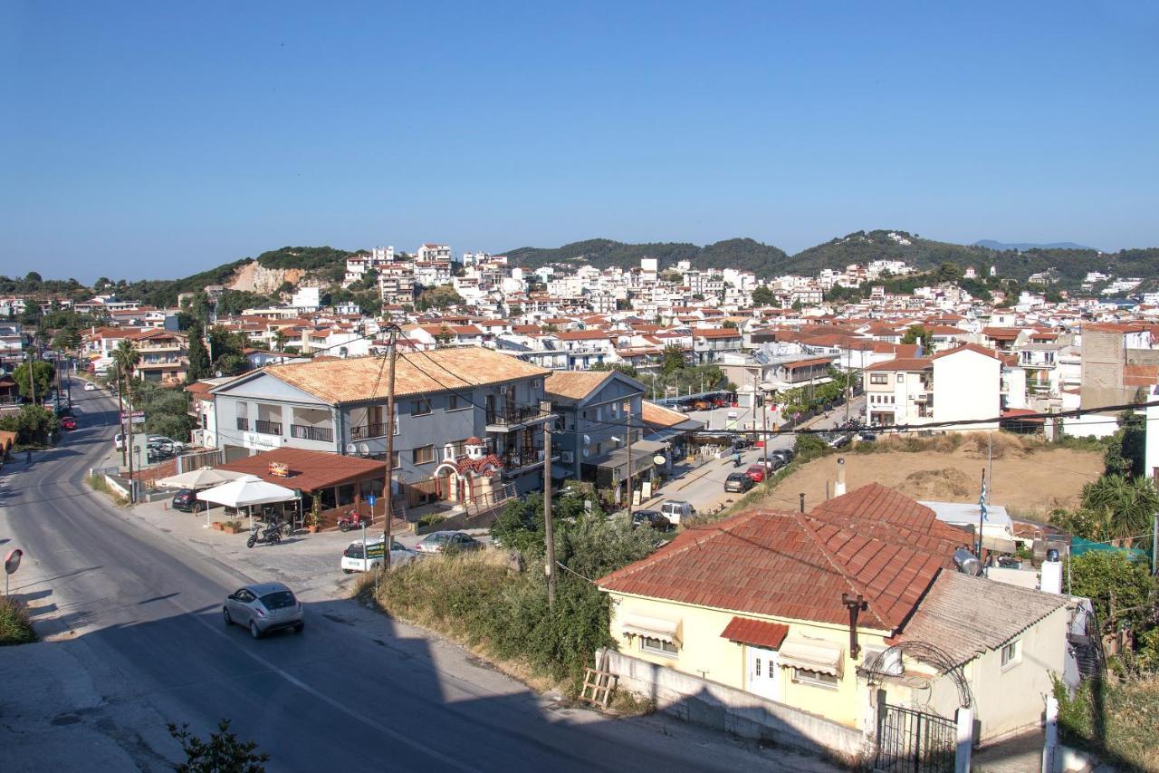 D & E Apartments Skiathos by Eksteriør billede